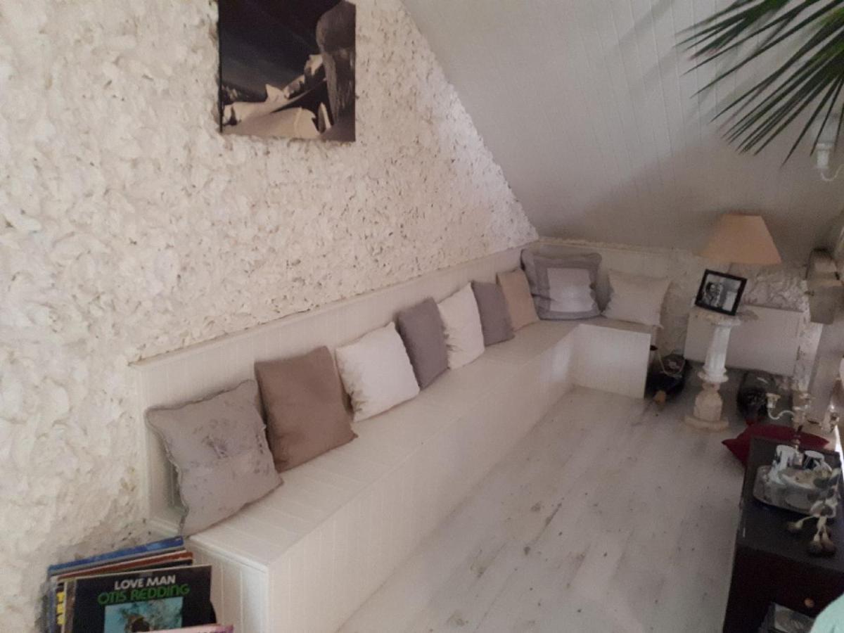 לינה וארוחת בוקר Couches L'Alivu מראה חיצוני תמונה